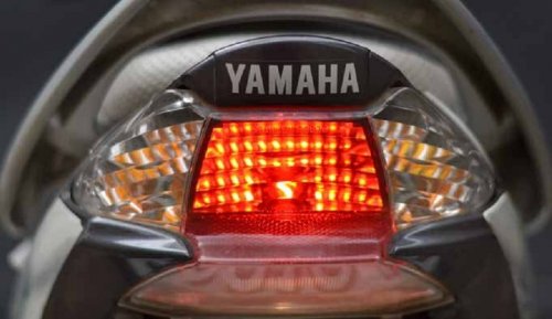 Jangan Abaikan Lampu Rem Motor Yang Menyala Terus, Ini Penyebab Dan Solusinya