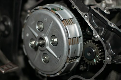 Ternyata Bikin Kampas Kopling Di Motor Bekas Tahan Lama Ada Triknya