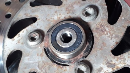 Sudah Tahu Belum, Begini Tanda Bearing Roda Di Motor Bekas Harus Diganti