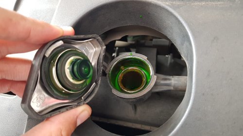 Sudah Tahu Belum, Ini Efek Air Radiator Yang Berbuih Bagi Mesin Motor Bekas