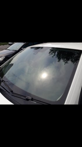 Musim Hujan, Ini Dua Penyebab Kaca Depan Mobil Bekas Bisa Baret