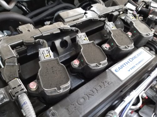 Ganti Busi Mobil Sendiri di Rumah, Beberapa Alat ini Harus Disiapkan