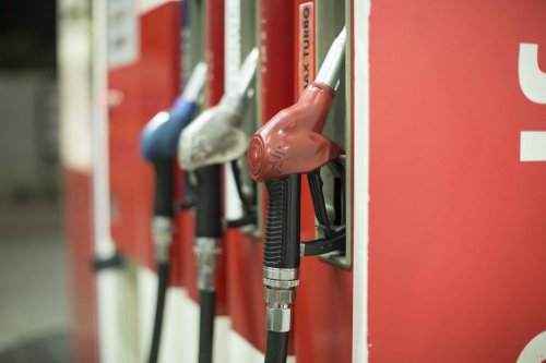 Ini Cara Deteksi Bensin dan Solar yang Tercampur dan Ditenggak Mobil