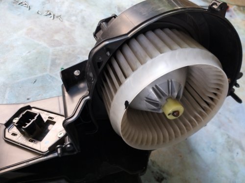 Sudah Tahu Belum, Karena Hal Sepele Blower AC Mobil Kalian Bisa Mati