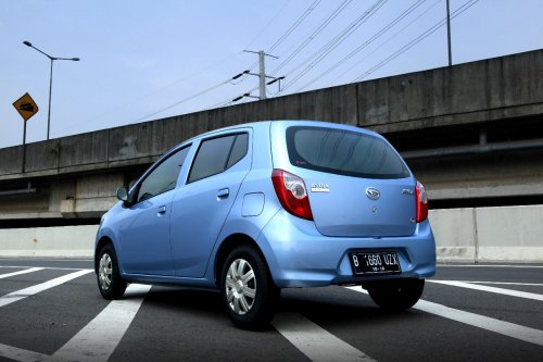 Iritnya Pas Buat Mudik Lebaran, Harga Mobil Bekas Daihatsu Ayla 2014 Cuma Segini