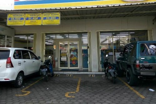 Tak Bisa Tarik Uang Lagi! Parkir Alfamart dan Indomaret Digratiskan Mulai 2026