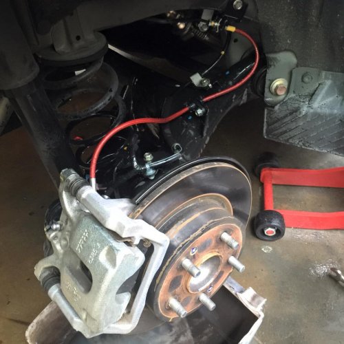 Slang Rem Mobil Perlu Diganti, Kalau Kondisinya Sudah Begini