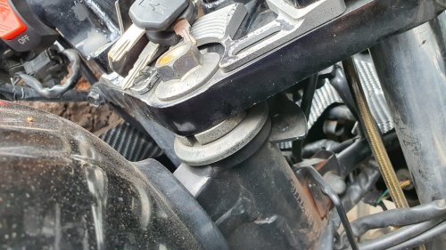 Alasan Kenapa Komstir Motor Bekas Disarankan Tidak Terlalu Kencang