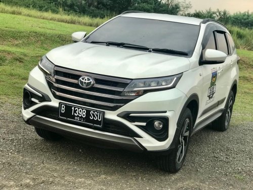 Akhir Tahun Mobil Bekas Toyota Rush Dijual Rp 130 Jutaan