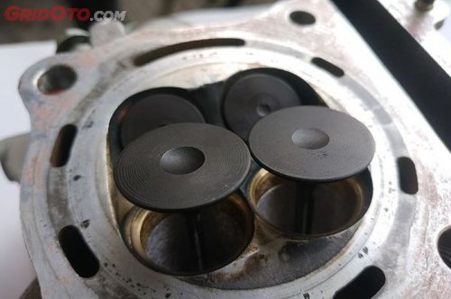 Begini Caranya Memperbaiki Klep Yang Bocor Di Motor Bekas , Simak Gaes