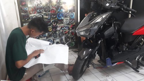 Mau Wrapping Bodi Atau Repaint Motor Bekas Kesayangan? Ke Sini Saja