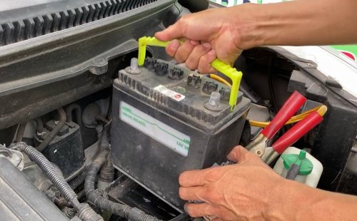 Ternyata Tiga Hal Ini Bisa Menyebabkan Aki Mobil Berumur Pendek