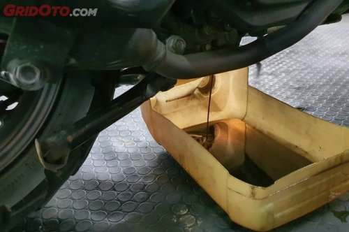 Ternyata Ini Fungsi Ring Yang Ada Di Baut Pembuangan Oli Motor Bekas