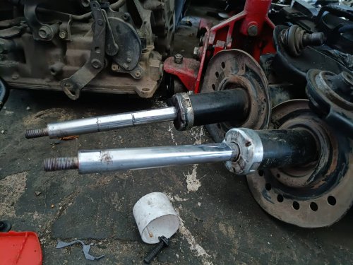 Ciri-ciri Sokbreker Mobil Sudah Mati yang Perlu Diketahui Pemilik