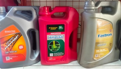 Bukan Cuma Dari Warna, Ini Tanda Kalau Oli Mobil Perlu Diganti