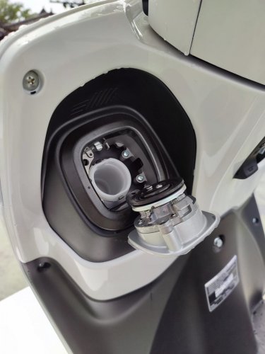 Nggak Berbau Busuk, Begini Cara Mengetahui Bensin di Tangki Motor Basi