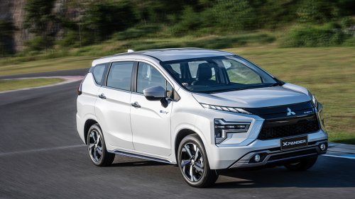 Presiden Direktur Mitsubishi Spill Mobil Hybrid Baru yang Dijual Tahun Ini