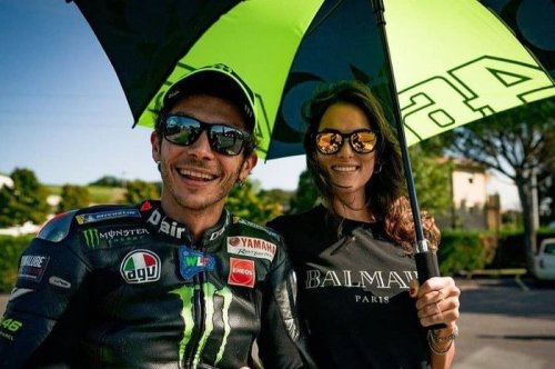 Penggemar Kaget, Rossi Ungkap Alasan Ogah Tunggangi Motor MotoGP Lagi