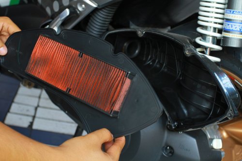 Harus Tahu, Hal Sepele Ini Bikin Pendek Usia Pakai Filter Udara Di Motor Bekas