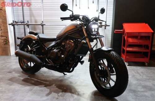 Penasaran Sama Harga Moge Honda? Ada 9 Tipe, Termurah Motor Ini