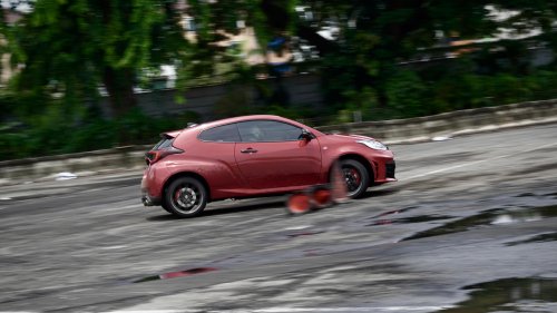 Manuver Mobil Enggak Stabil? Pastikan Komponen Ini Enggak Rusak