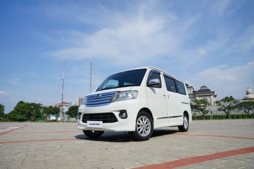 Mobil Bekas Pintu Geser, Harga Daihatsu Luxio 2018  Segini