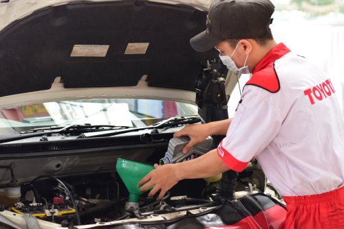 Oli Mesin Cepat Berkurang, Ini Penyebab yang Sering Terjadi!