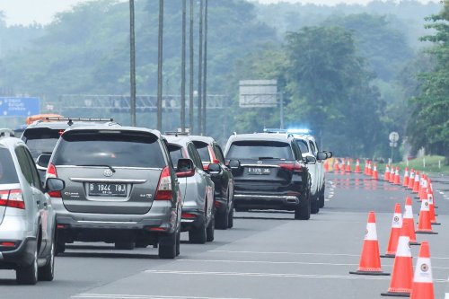 Libur Natal 2025 Dorong Lonjakan Arus Tol, 1,5 Juta Kendaraan Tinggalkan Jabotabek