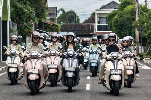 Pilihan Motor Matic Berbobot Ringan yang Ramah Buat Perempuan