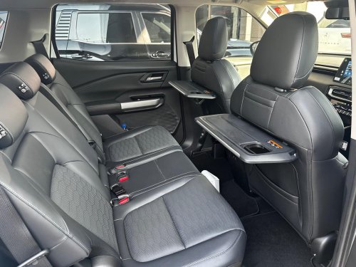 Mitsubishi Destinator Praktis Untuk Mobil Keluarga, Punya Banyak Storage di Kabin