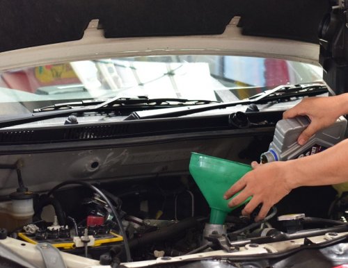 Tiga Komponen Ini Bisa Rusak Parah Dampak Malas Ganti Oli Mesin Mobil Bekas