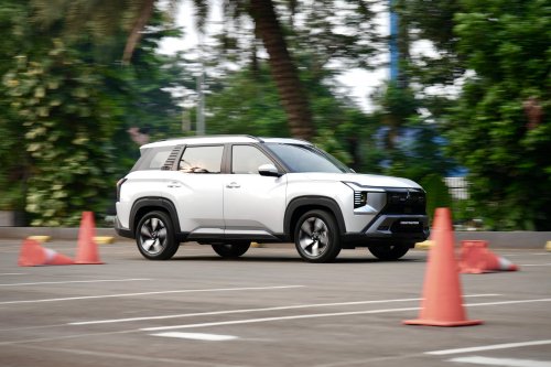 Mitsubishi Destinator Jadi Best Medium SUV Di GridOto Award 2025, Ini Alasannya!