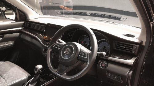 New Suzuki XL7 Alpha Kuro Hanya Disegarkan di Bagian Eksterior, Ini Alasannya