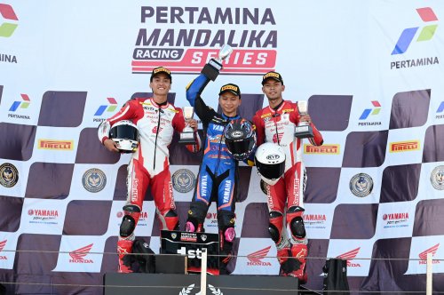 CBR600RR Ngebut Gak Ada Ampun, AHRT Dominasi Seri-4 Mandalika Racing Series 2025