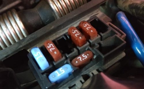 Persiapan Turing Jauh, Ini Penyebab Sekring Motor Bekas Putus Terus