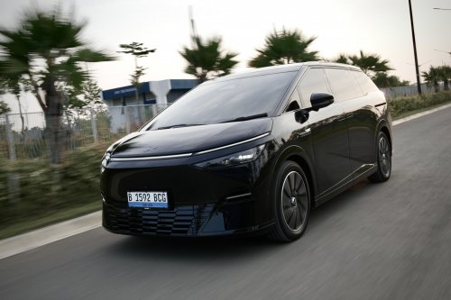 Mantap! Xpeng X9 Raih The Most Luxurious EV di GridOto Award 2025