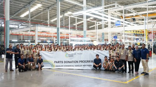 DCVI Dukung Pendidikan Vokasi, Sumbang Mesin Bus Mercedes-Benz Sampai Pelatihan Teknis Siswa SMK