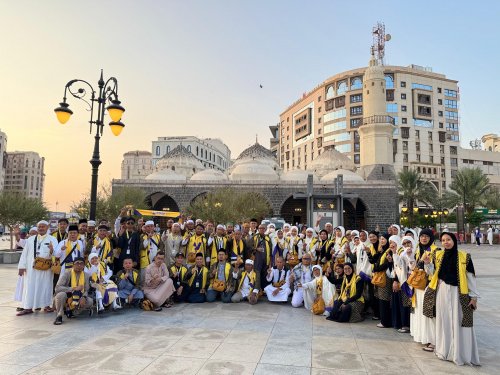 Berkat Beli Vespa, Kisah Fitriasya yang Tak Sengaja Jadi Oto Traveler ke Tanah Suci Bareng Adira Finance