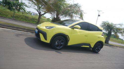 Tekanan Angin Ban Mobil Listrik Kurang Bisa Bikin Boros Baterai?