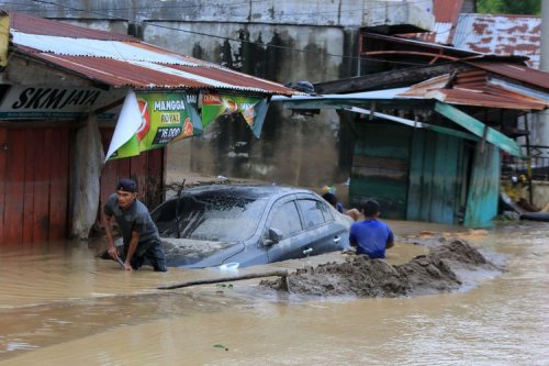 Mobil Terdampak Banjir Sumatera, Berikut Nomor Customer Service yang Bisa Dihubungi