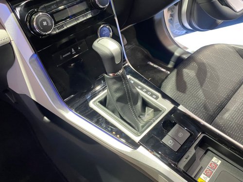 Terlihat Normal, Cara Mengemudi Ini Diam-diam Membebani CVT Mobil