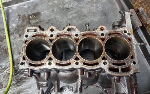 Apa Itu Water Hammer Pada Mobil dan Kenapa Sering Terjadi Saat Banjir?