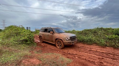 Jajal Jetour T2 di Trek Offroad Pagedangan, Jalan Berlumpur Dilibas Mudah