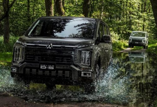 Tampil Garang ala Mobil Petualang, Inilah Penampakan Mitsubishi Delica D:5 Terbaru