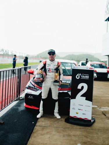 Eric Saputra Raih Podium di Pertamina 6 Hours Endurance Mandalika Bersama Cargloss Racing Team