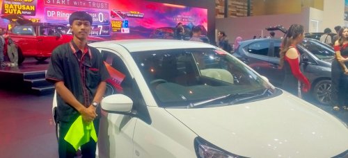 Wih Petugas Lap Mobil di Booth Honda IIMS 2026 Dibayar Segini