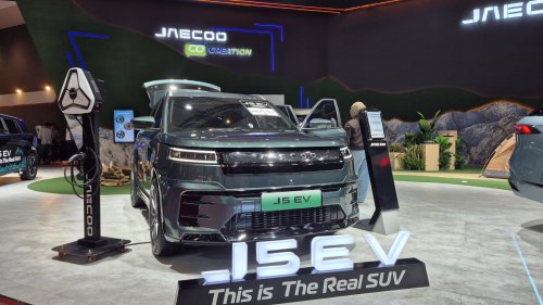 Jaecoo Ajak Pengunjung IIMS 2026 Ikut Terlibat Personalisasi J5 EV