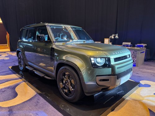 Land Rover Defender 2026 Diluncurkan, Offroader Mewah Makin Wah