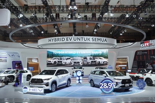 Jadi Tulang Punggung Baru, Zenix Hybrid dan Veloz Hybrid Terlaris di IIMS 2026