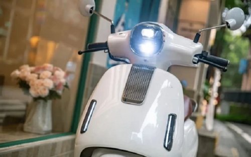 Honda Rilis Skuter Mini Premium, Digadang-gadang Super Irit BBM